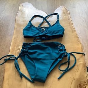 New Pakaloha Ocean S Peahi top and  XS Big Beach bottom (set)